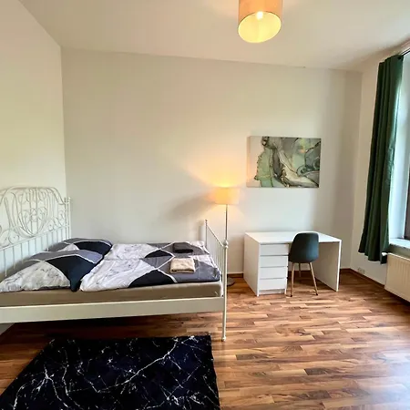 Direkt An Der Arena, Waldstrasse Daire *