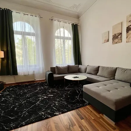 Appartement Direkt An Der Arena, Waldstrasse